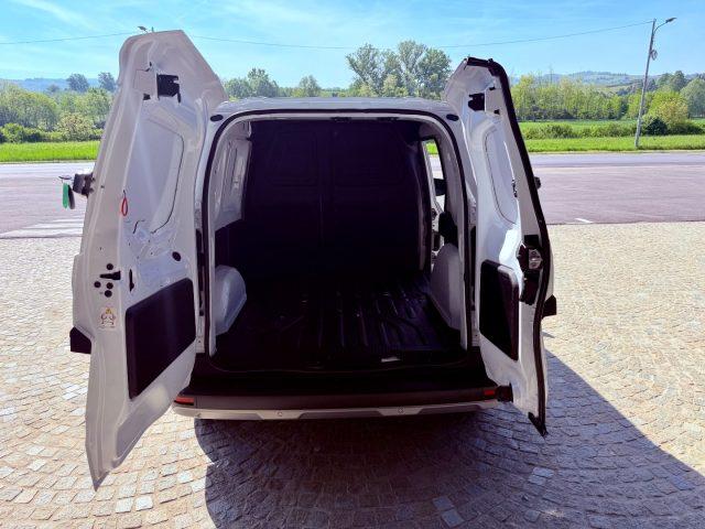 NISSAN Townstar PELLE - LED - TELECAMERA - 3 POSTI - SENS PARK