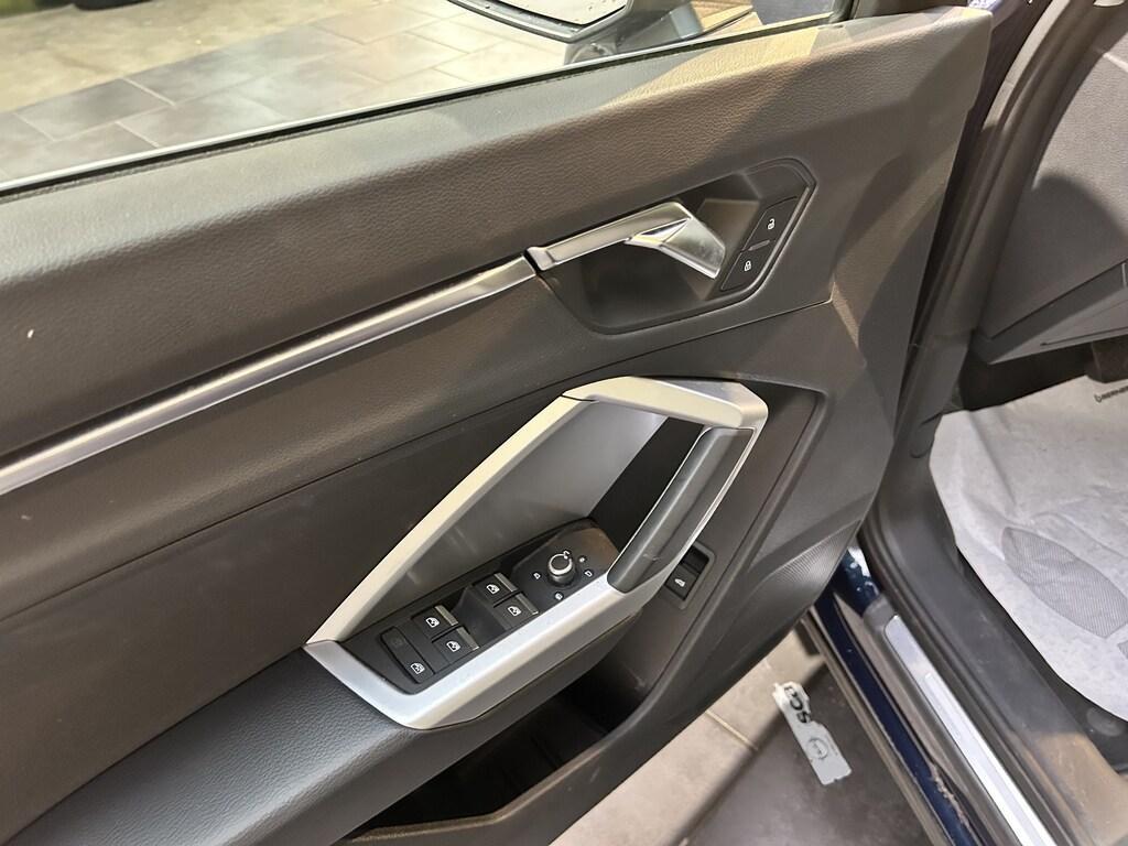 Audi Q3 35 1.5 TFSI mHEV Business Advanced S tronic