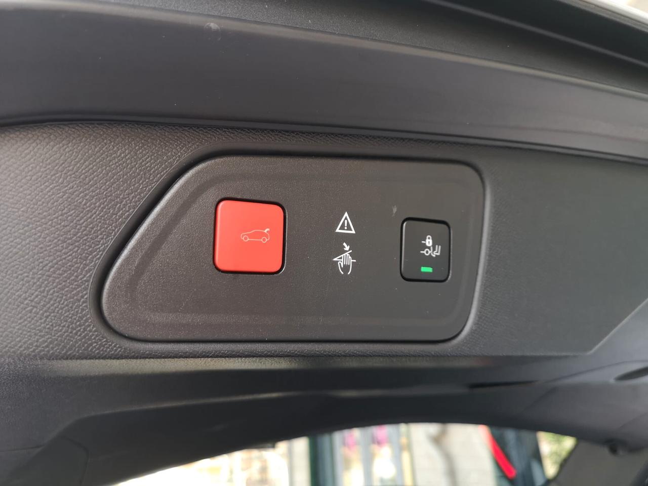 PEUGEOT 3008 1.6BlueHDi 120CV EAT6 S&S GT Line