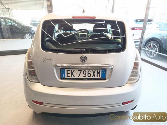 LANCIA Ypsilon 1.2 69 CV Unyca
