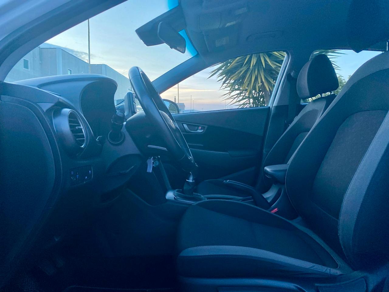 Hyundai Kona 1.6 CRDI 115 cv. *Soli 83.000 km