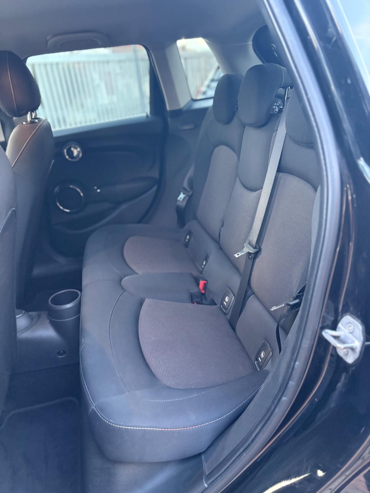 Mini 1.5 Cooper D 5 porte