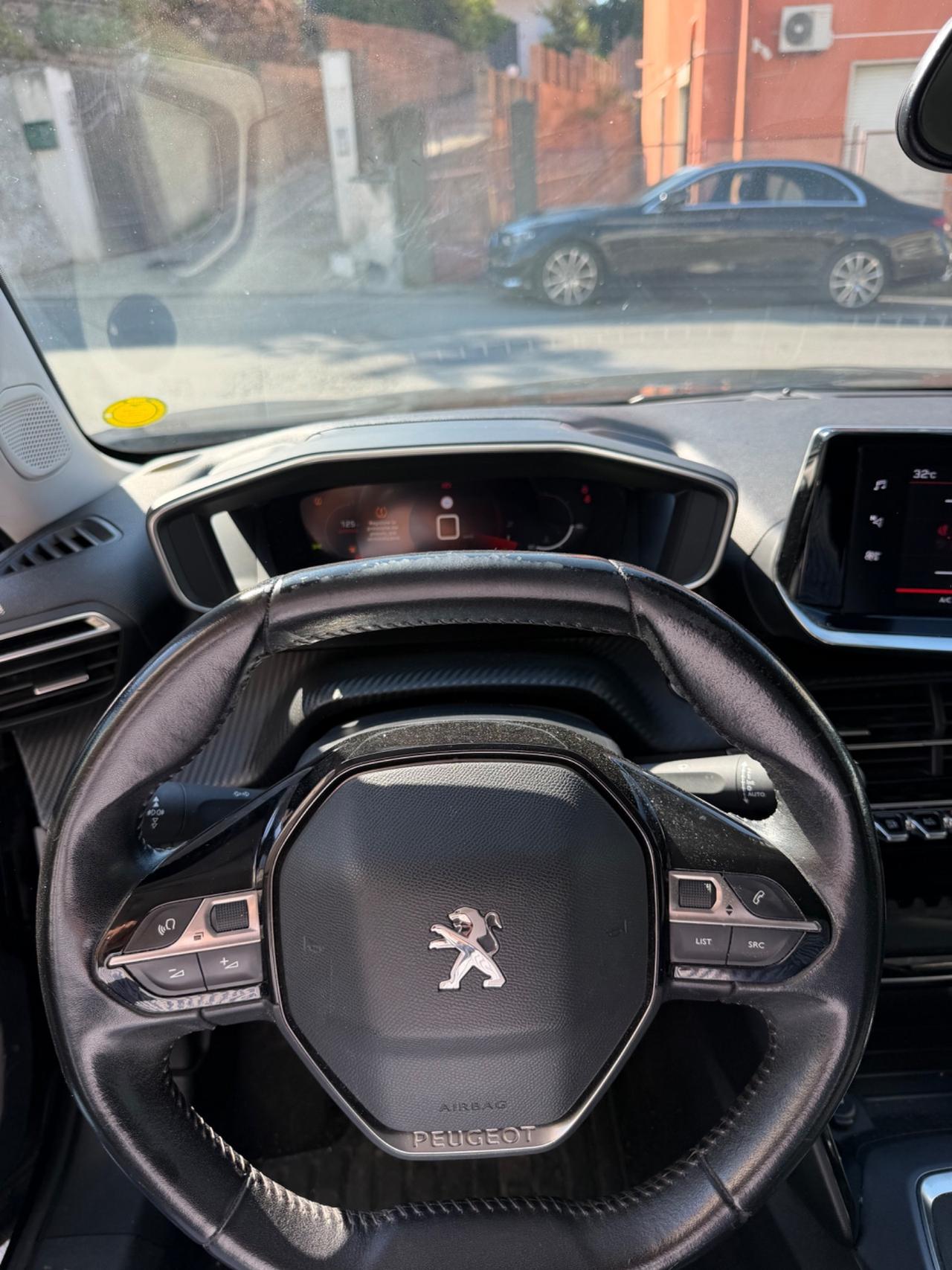 Peugeot 2008 PureTech Turbo 130 S&S Allure