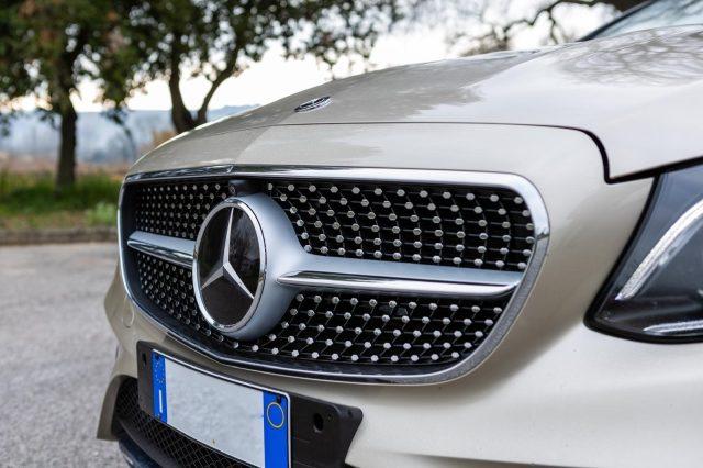 MERCEDES-BENZ E 220 d 4Matic Premium Plus