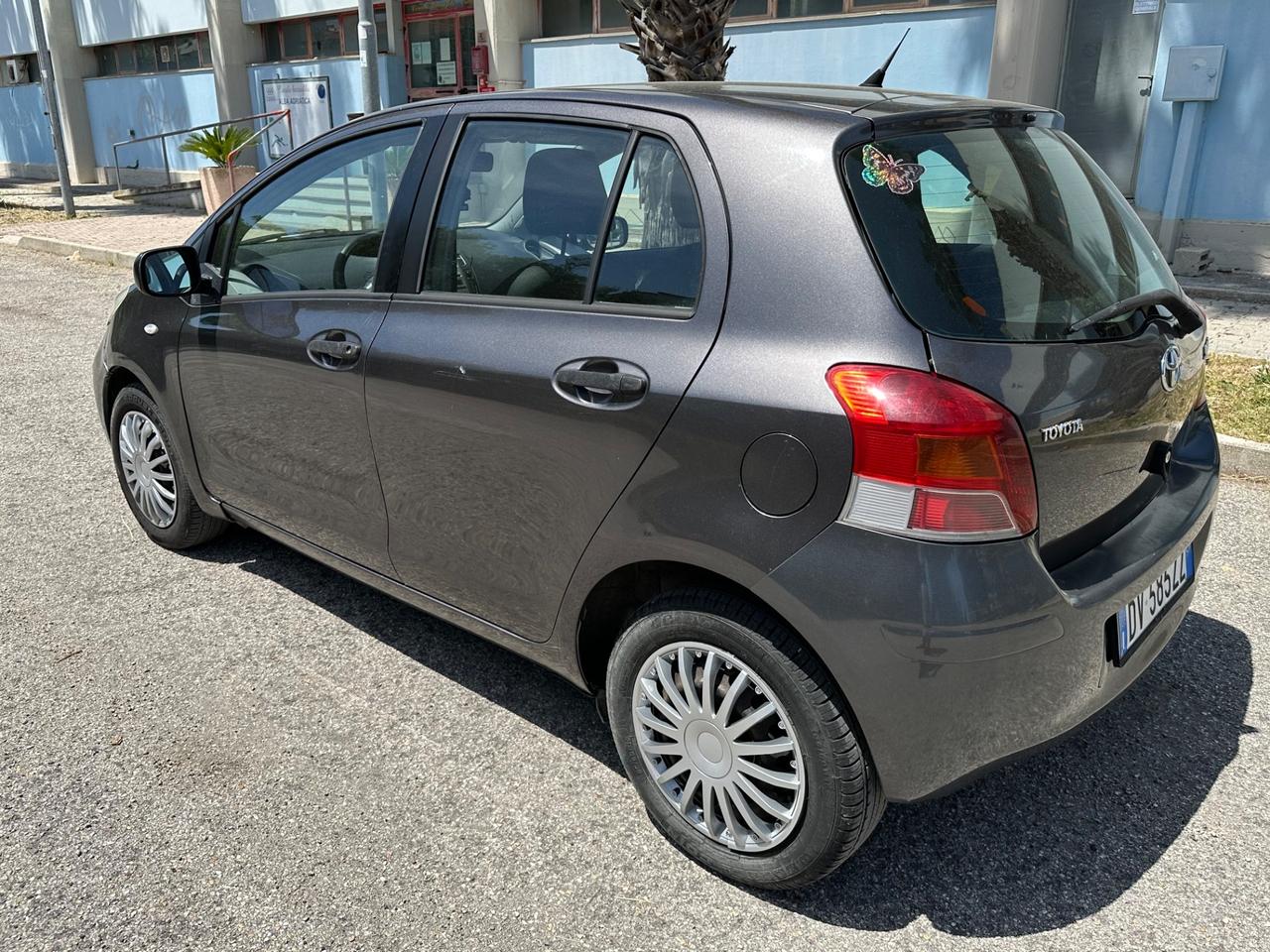 Toyota Yaris 2^serie 1000 benzina 5 porte 2009