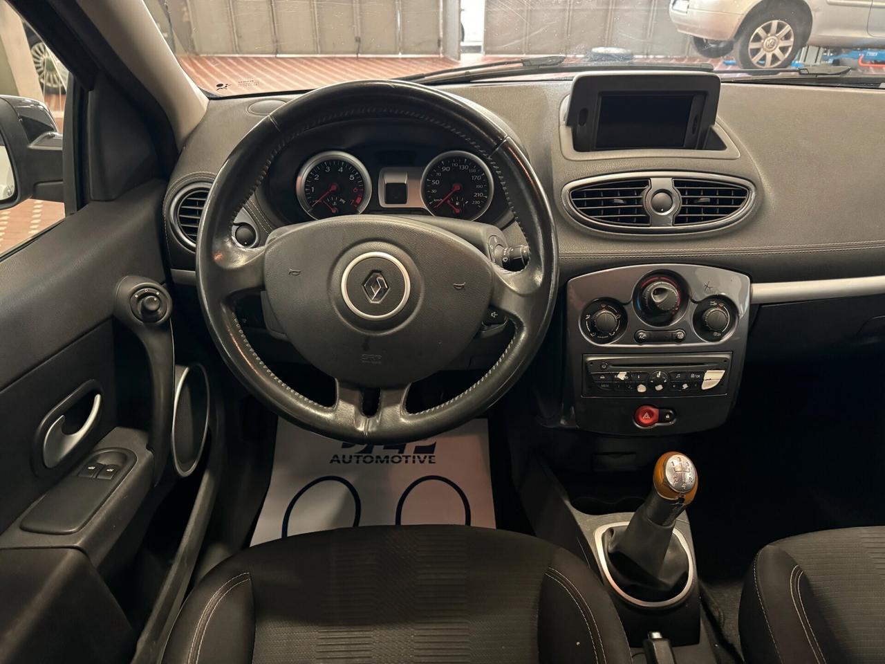 Renault Clio 1.2 16V 5 porte Luxe - NEOPATENTATI