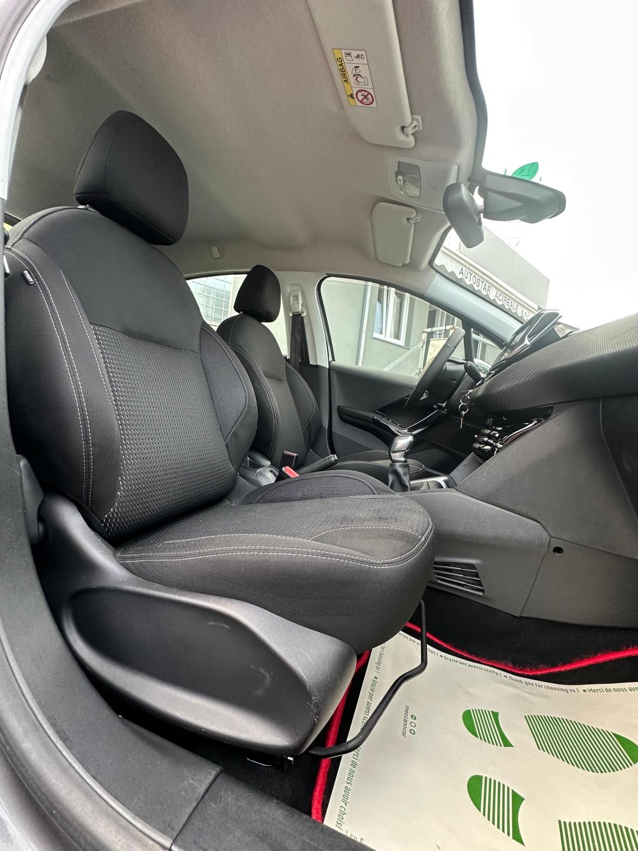 Peugeot 208 1.6 Blue-Hdi 75CV ALLURE