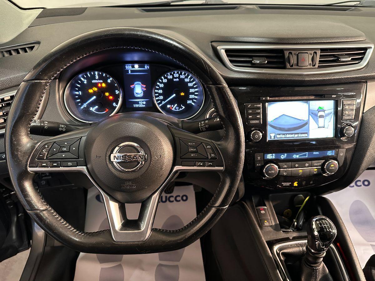 NISSAN Qashqai 1.5 dCi N-Connecta