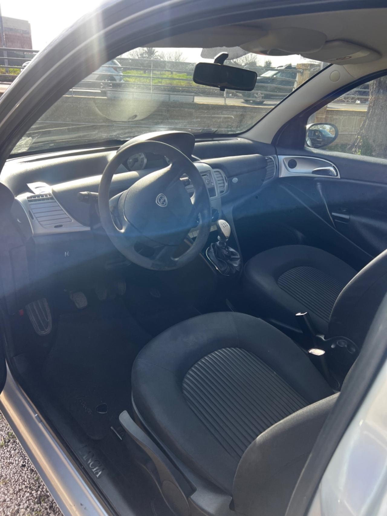 Lancia Ypsilon 1.4 Oro Ecochic GPL