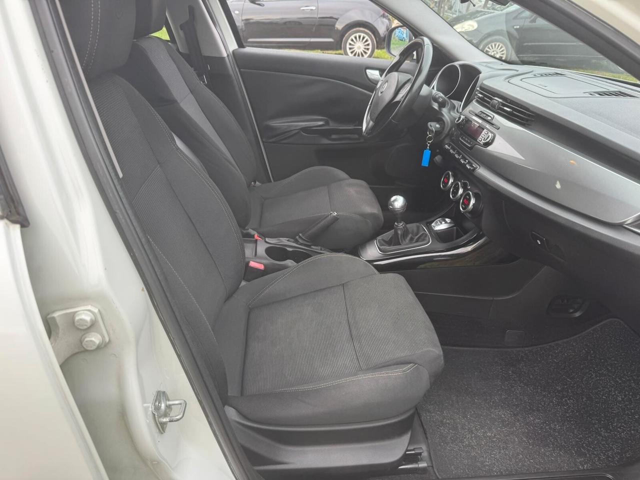 Alfa Romeo Giulietta 1.4 ben SOLAMENTE 134.000 KM