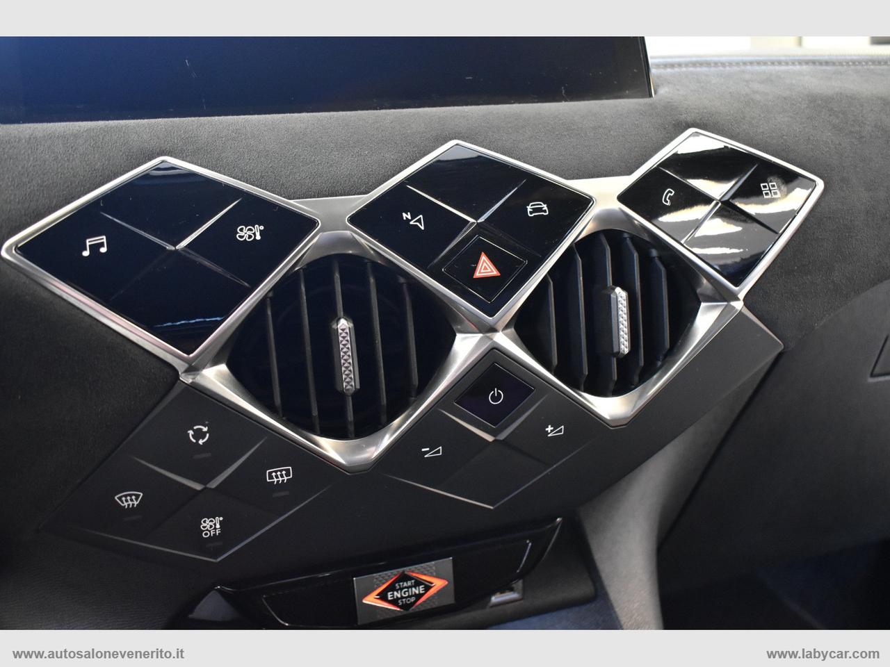 DS AUTOMOBILES DS 3 Crossback BlueHDi 100 Perform. Line