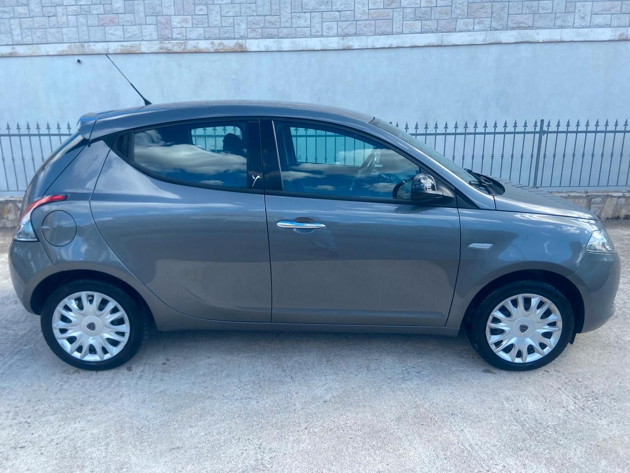 Lancia Ypsilon 1.3 MJT 16V 95 CV 5 porte S&S Platinum