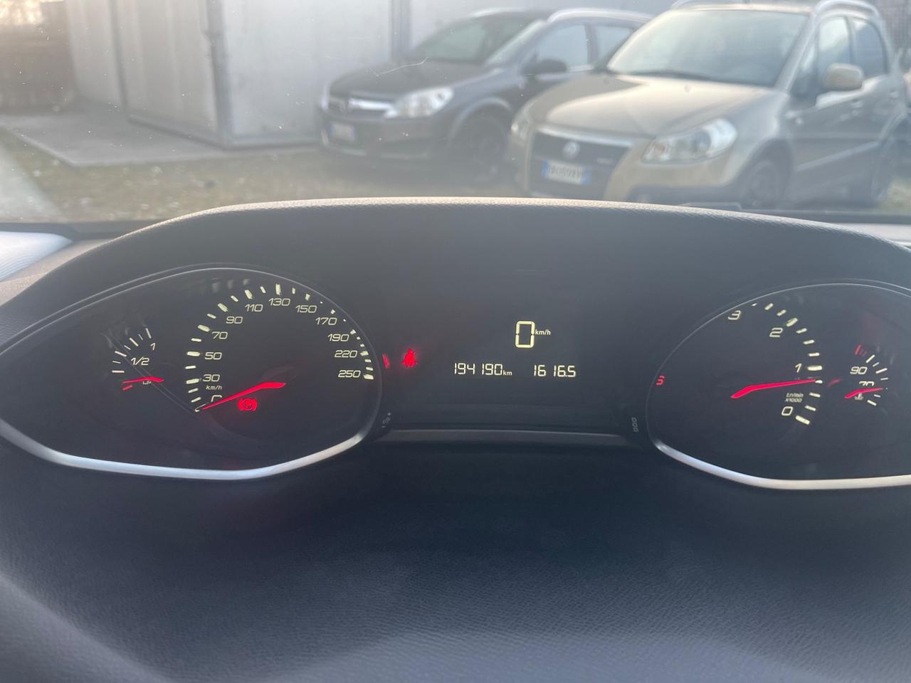 Peugeot 308 BlueHDi 100 S&S SW Business