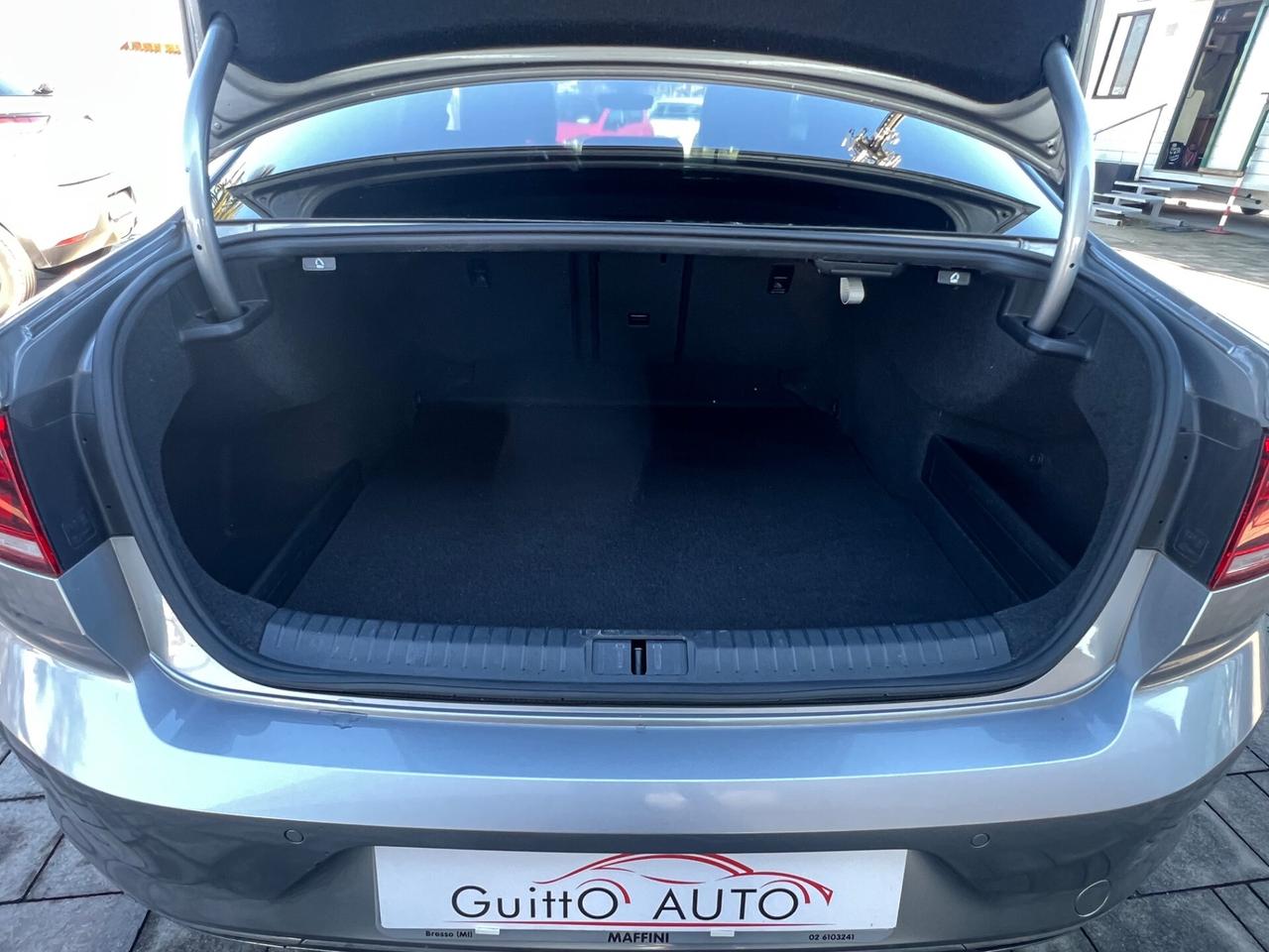 Volkswagen Passat 2.0 TDI DSG Executive FINANZIABILE