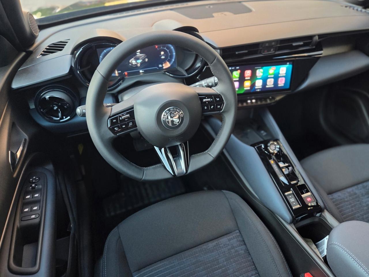 Alfa Romeo Junior 1.2 145cv Hybrid eDCT6 TECHNO PACK KM0