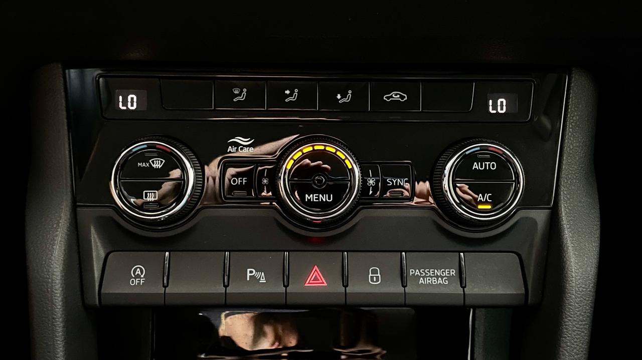 SKODA KAROQ 2.0 EVO TDI DSG 115 CV - FULL LED, VIRTUAL COCKPIT, NEOPATENTATI