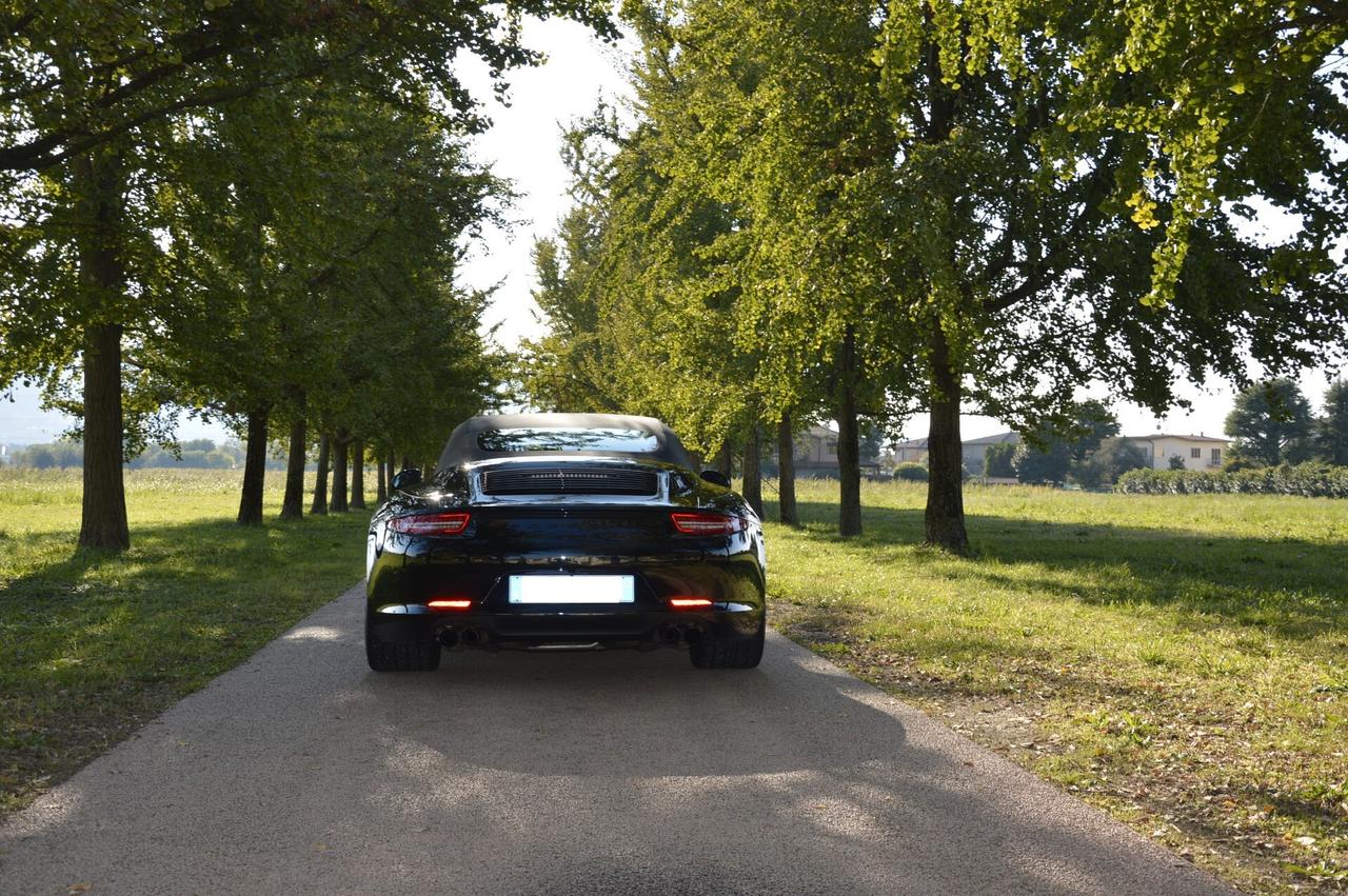 Porsche 911 3.8 Carrera GTS Cabriolet