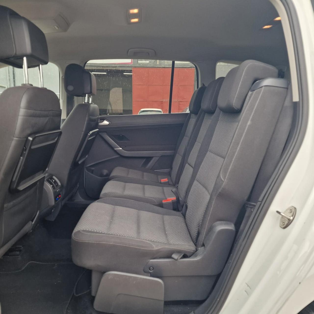 Volkswagen Touran 1.6 TDI 115 CV SCR DSG Highline BlueMotion Tech.