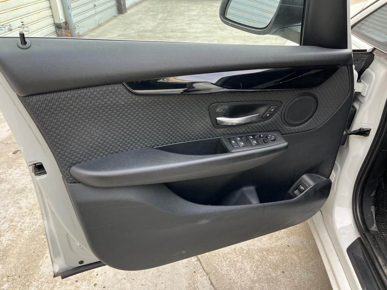 Bmw 216 216d Active Tourer Luxury CAMBIO AUTOMATICO