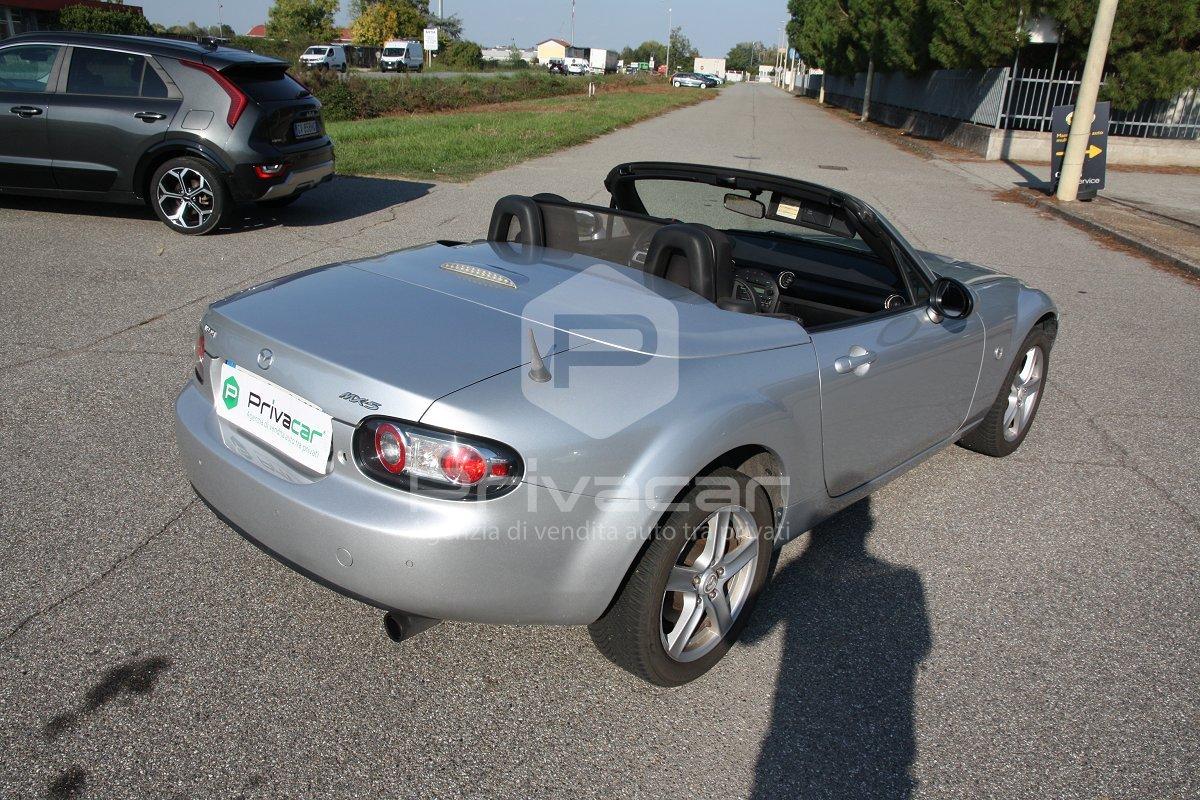 MAZDA MX-5 Roadster Coupé 1.8L Fire