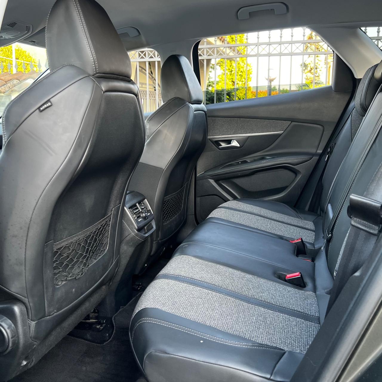 Peugeot 3008 1.6 BlueHdi 120 Cv EAT6 allestimento Allure, UNICO PROPRIETARIO