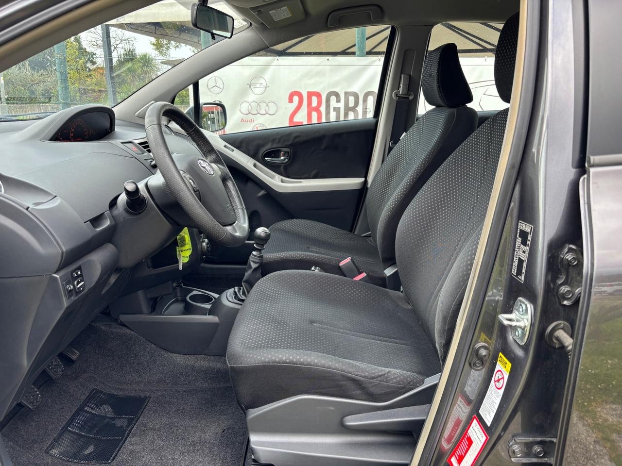 Toyota Yaris 1.3 5 porte Sol-2010"KM CERTIFICATI"