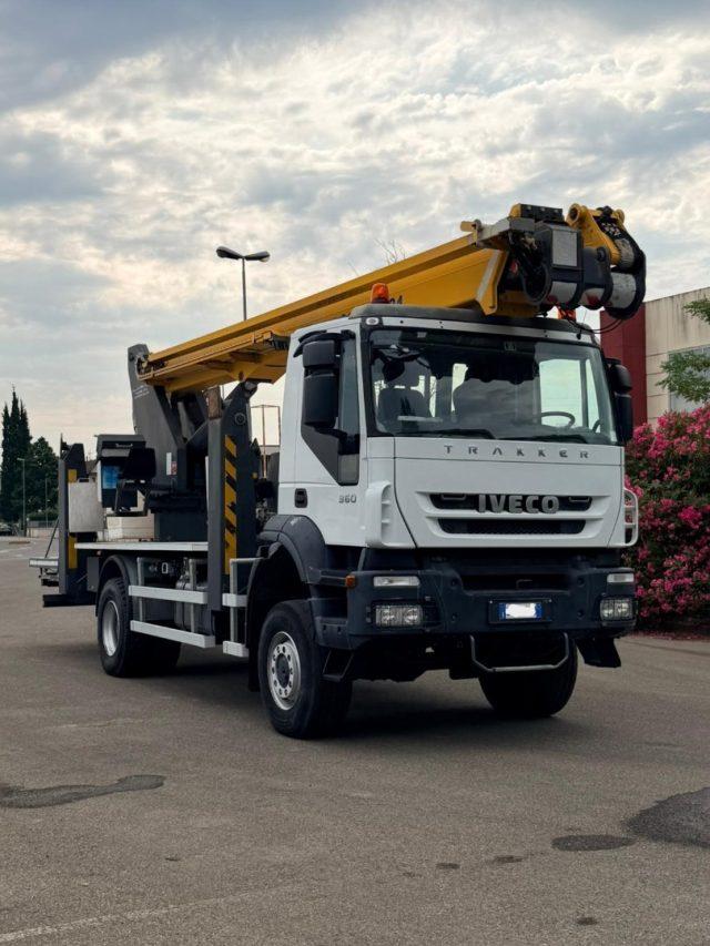IVECO MAGIRUS TRAKKER 4X4 190TW E4