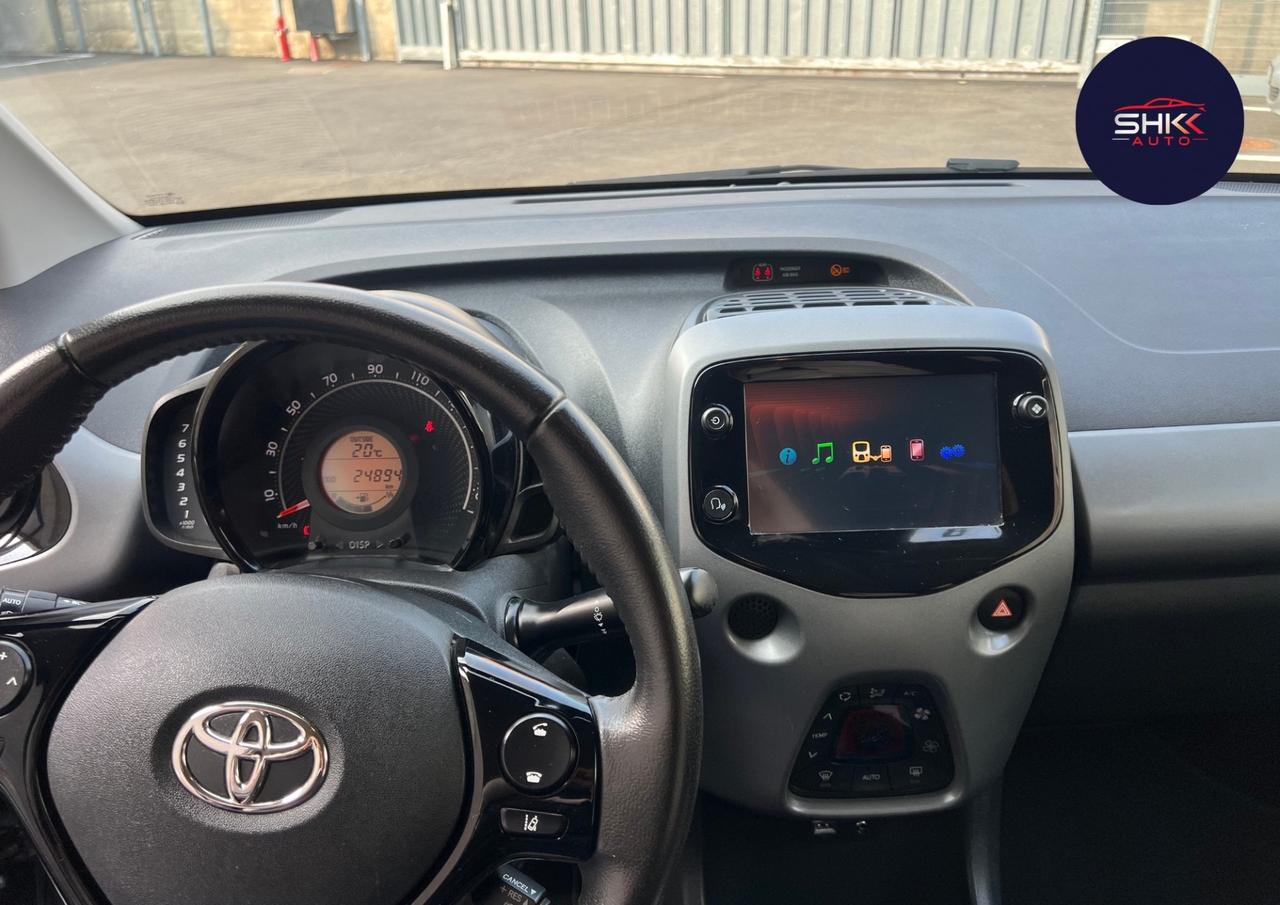 Toyota Aygo Connect 1.0 VVT-i 72 CV 5 porte x-clusiv MMT