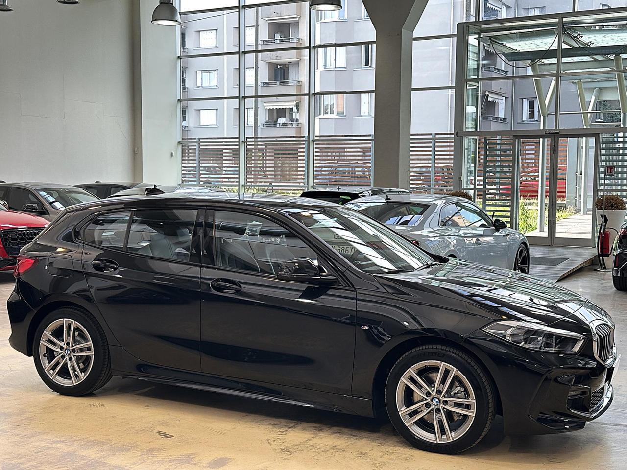 BMW 118 d Msport Auto - LED - Carplay - Pack Luci