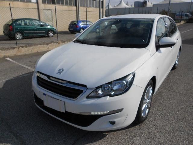 PEUGEOT 308 308 BlueHDi 120 S&amp;S SW Business