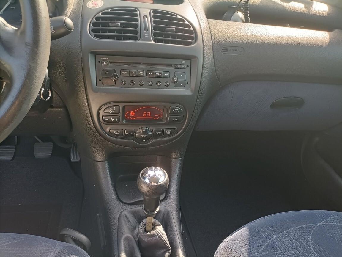 Peugeot 206 1.4 5p. X-Line
