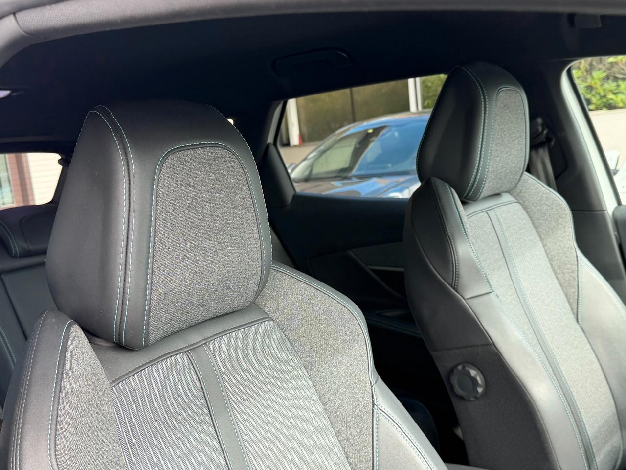 Peugeot 3008 1.5 BLUEHDI 130 cv. AT8 ALLURE (Nav)