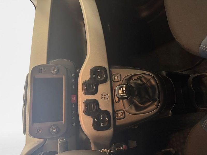 FIAT Panda Cross Panda 1.0 firefly hybrid City Cross s&s 70cv 5p.ti