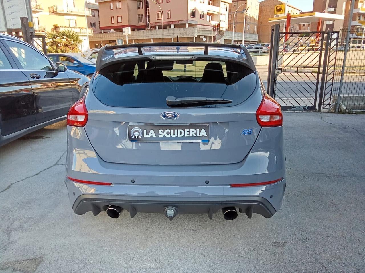 Ford Focus RS 2.3 350 CV AWD