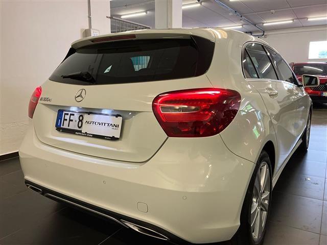 MERCEDES-BENZ A 180 D Sport Auto my16