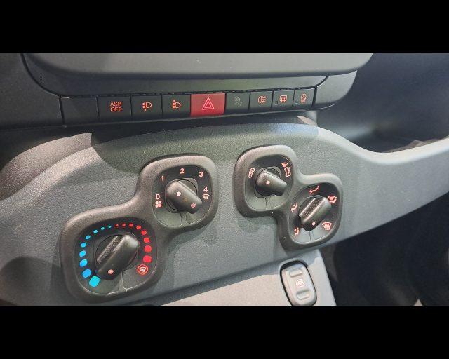FIAT New Panda 1.0 firefly hybrid s&s 70cv 5p.ti