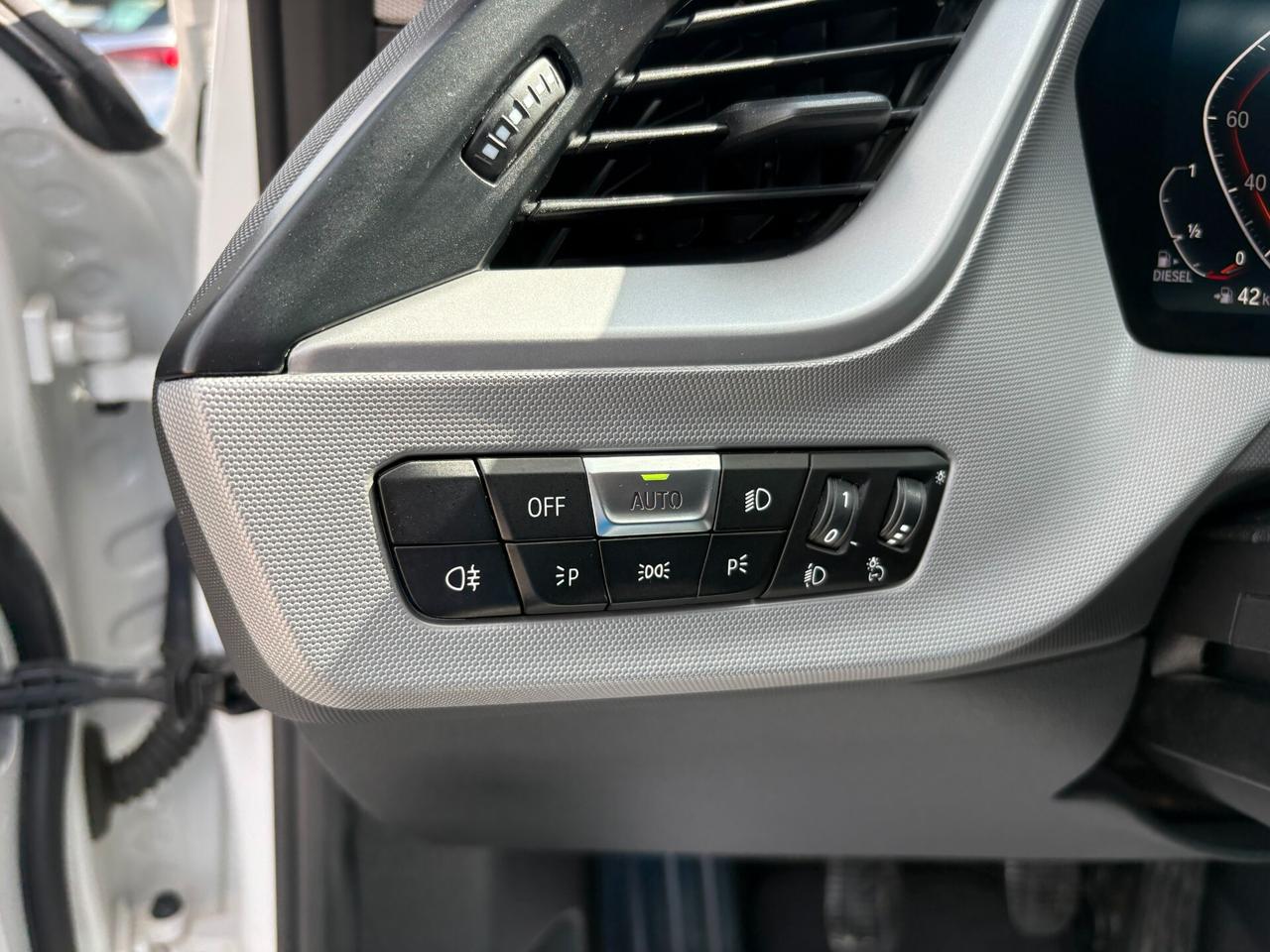 Bmw 116 116d 5p. Business Advantage navi virtual