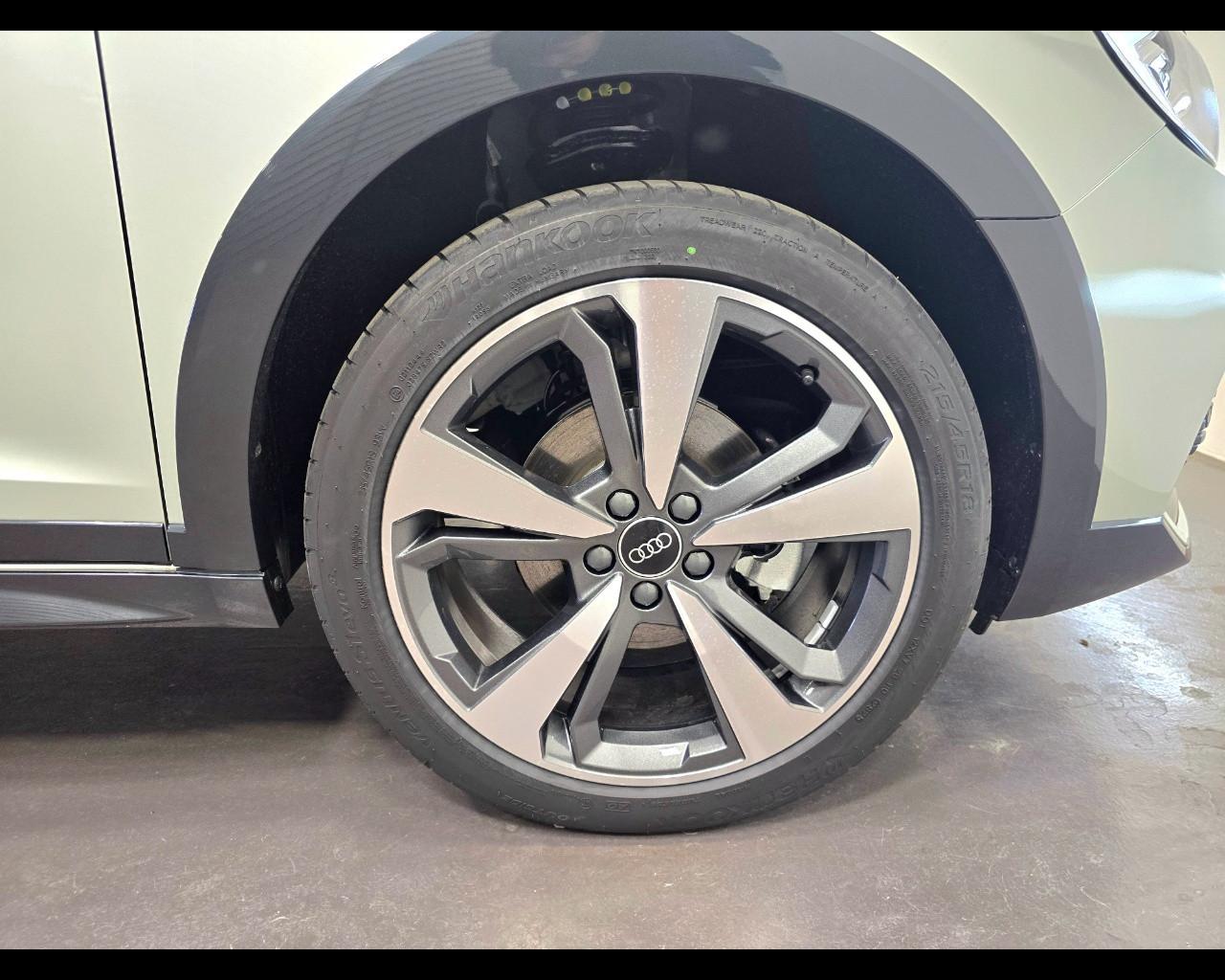 AUDI A1 ALLSTREET 30 TFSI IDENTITY CONTRAST