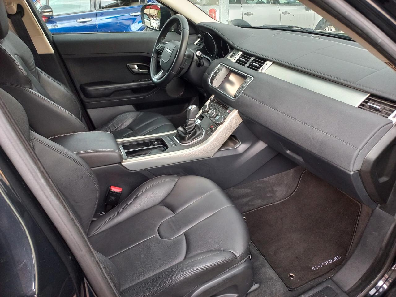 Land Rover Range Rover Evoque Range Rover Evoque 2.2 TD4 5p. Pure