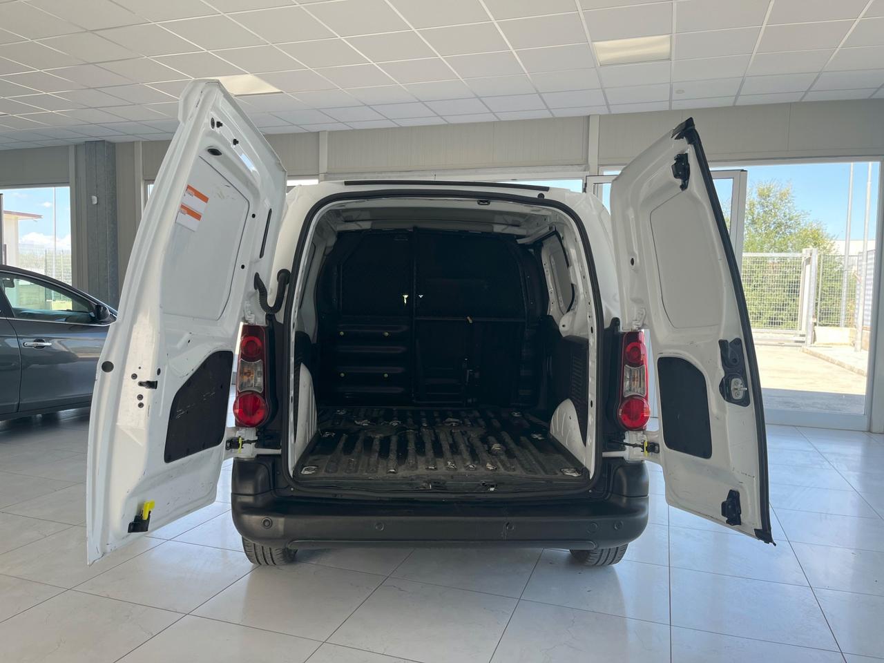 PEUGEOT PARTNER 1600 HDI 3 POSTI