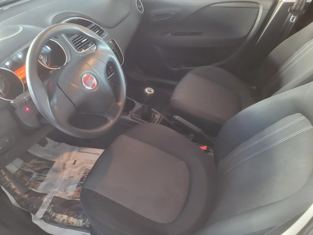 Fiat Punto 1.3 MJT II S&S 95 CV 5 porte Street