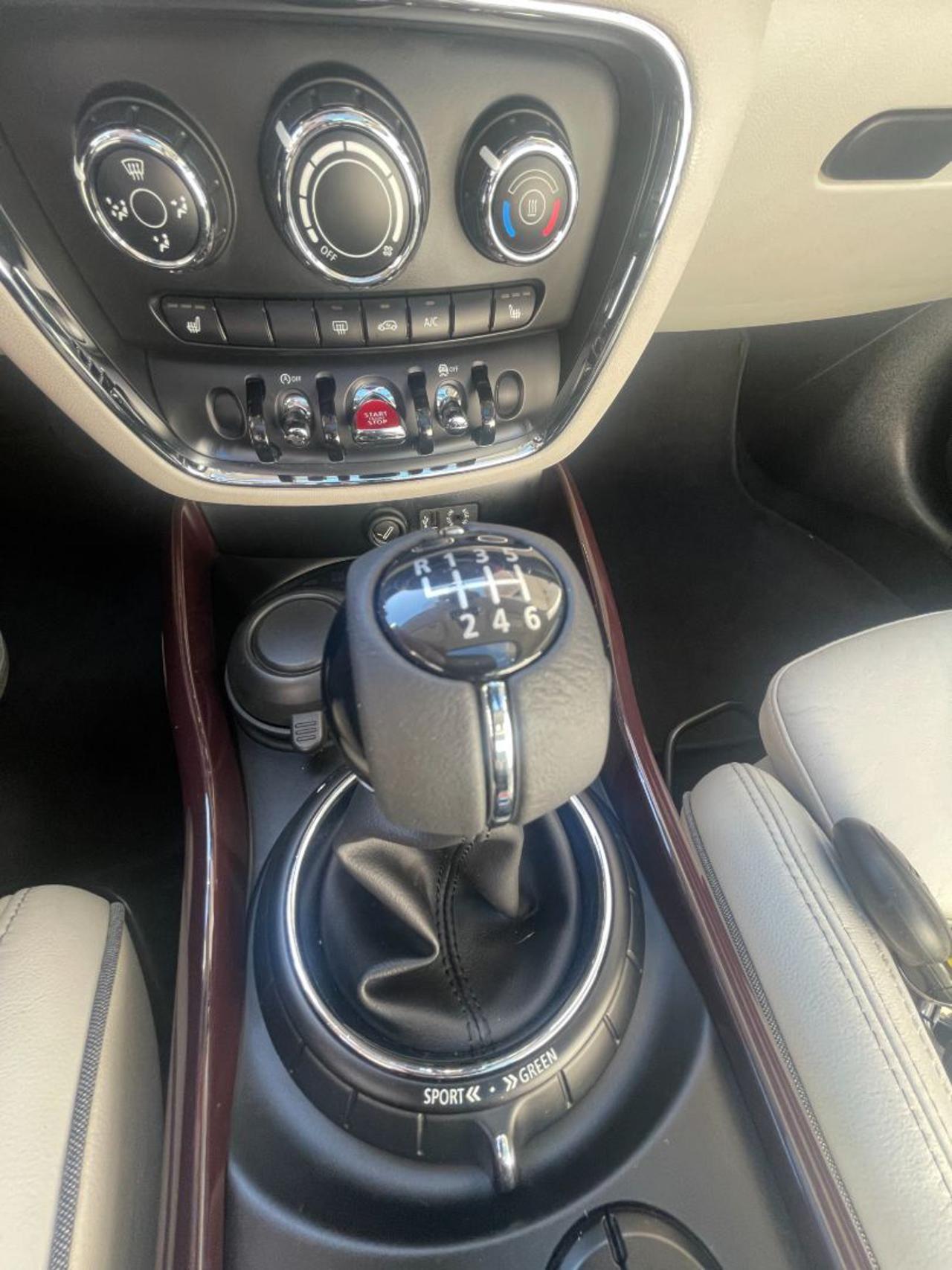 MINI Clubman 2.0 Cooper SD con tetto apribile