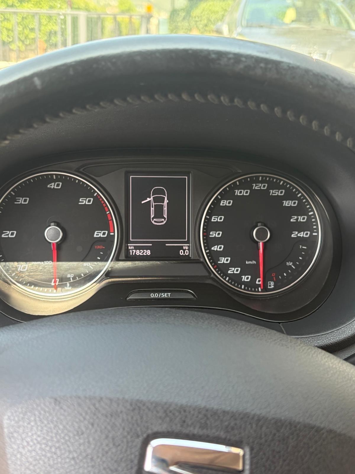 Seat Ibiza 1.4 TDI 75 CV CR 5p. Connect Grey