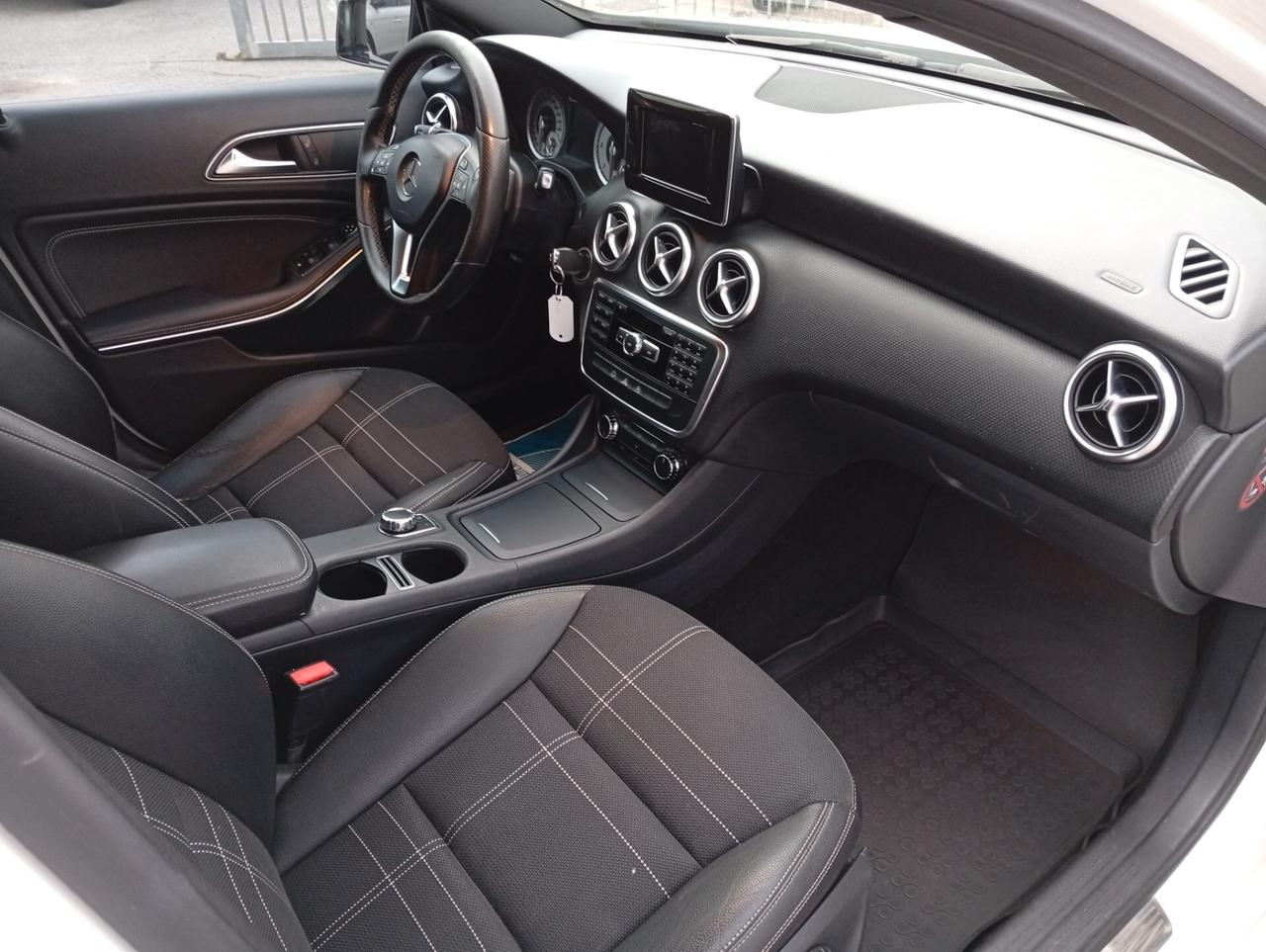 Mercedes-benz A 180 CDI Automatic Dark Night Edition