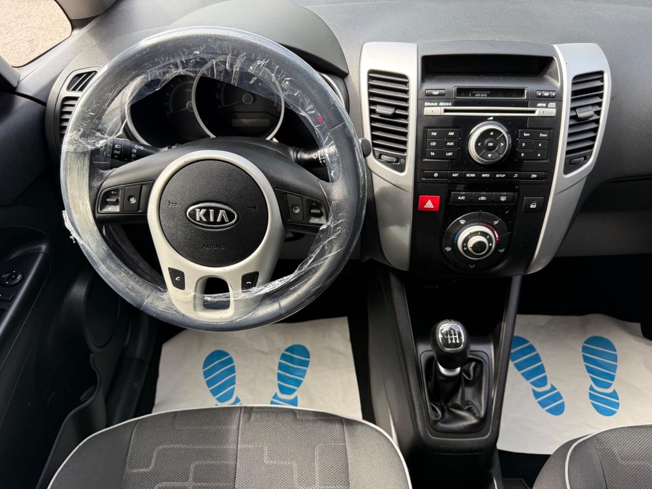 Kia Venga 1.4 CRDi 90CV - Neopatentati