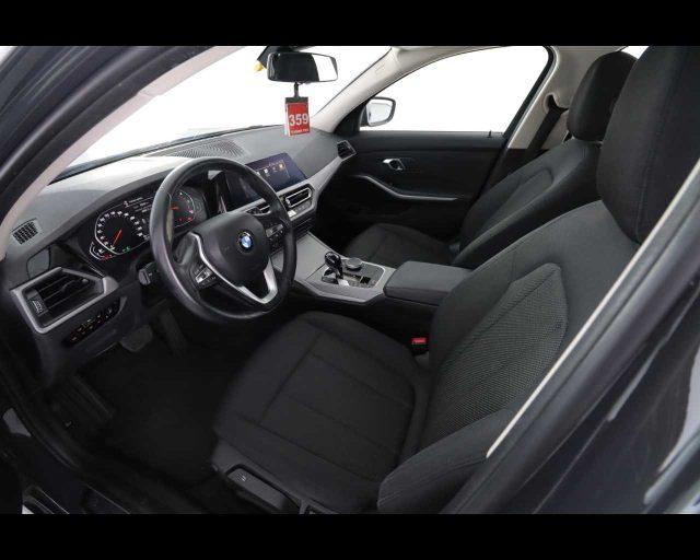 BMW 318 d 48V Touring Business Advantage
