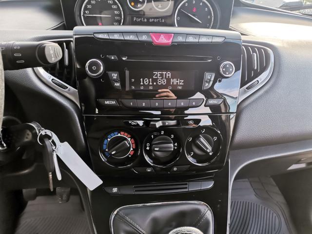 LANCIA Ypsilon 1.2 69 CV 5 porte Gold