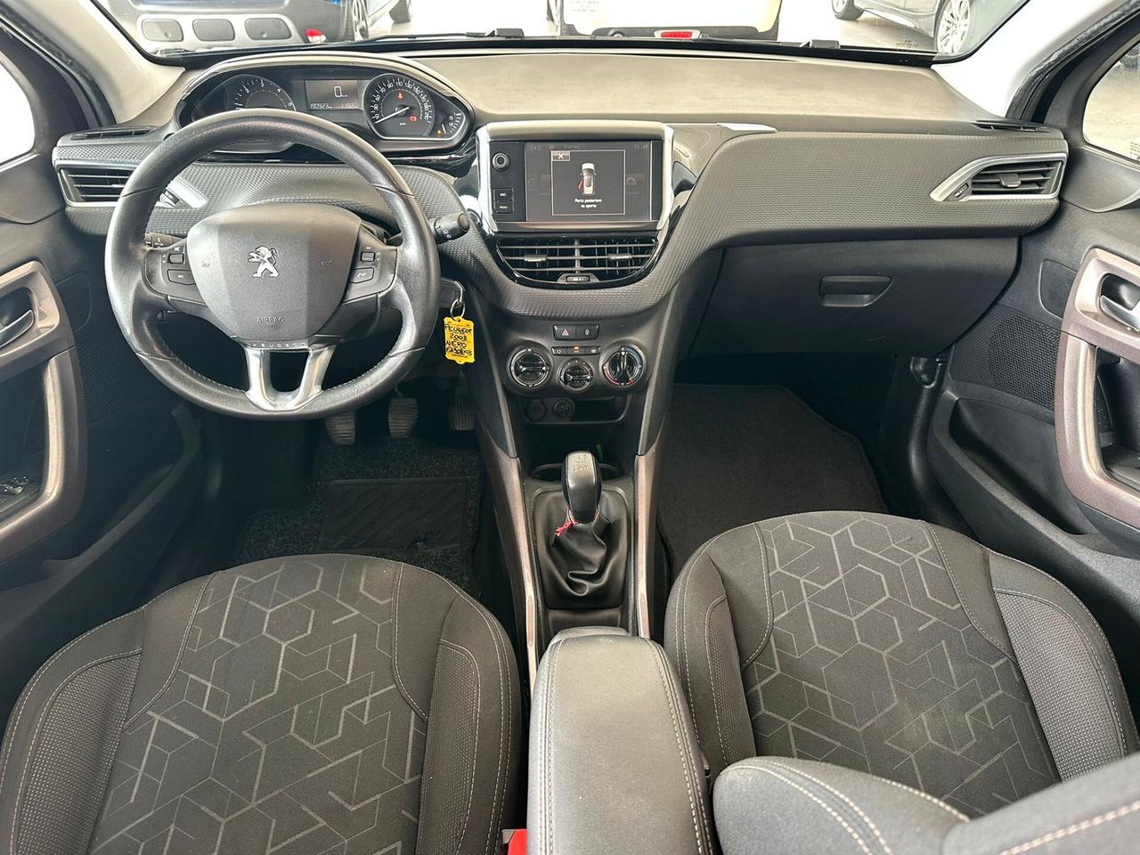 Peugeot 2008 BlueHDi 100 Black Matt 2015