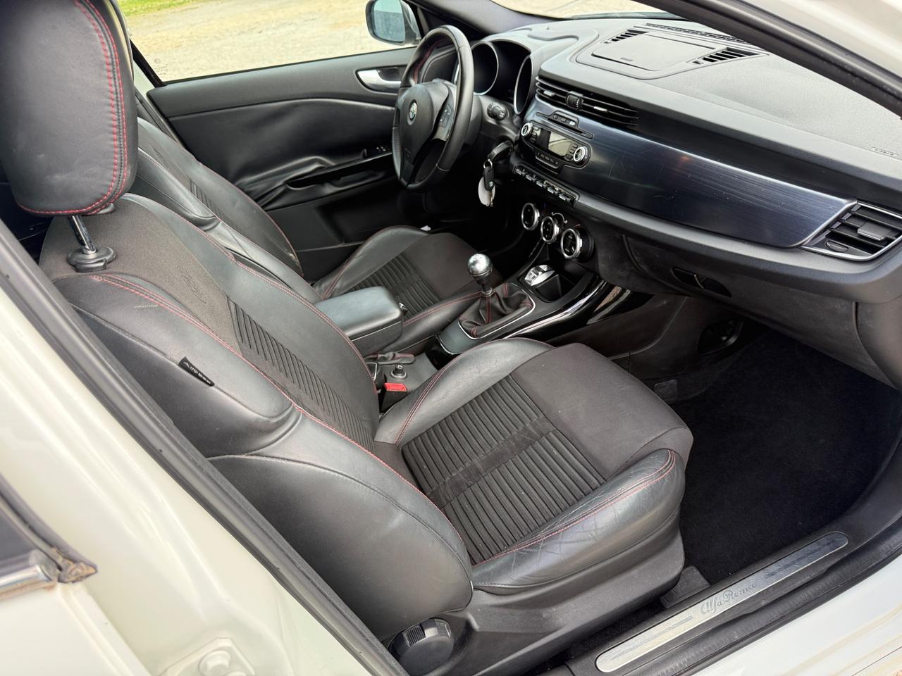 Alfa Romeo Giulietta 1.6 JTDm-2 105 CV Distinctive