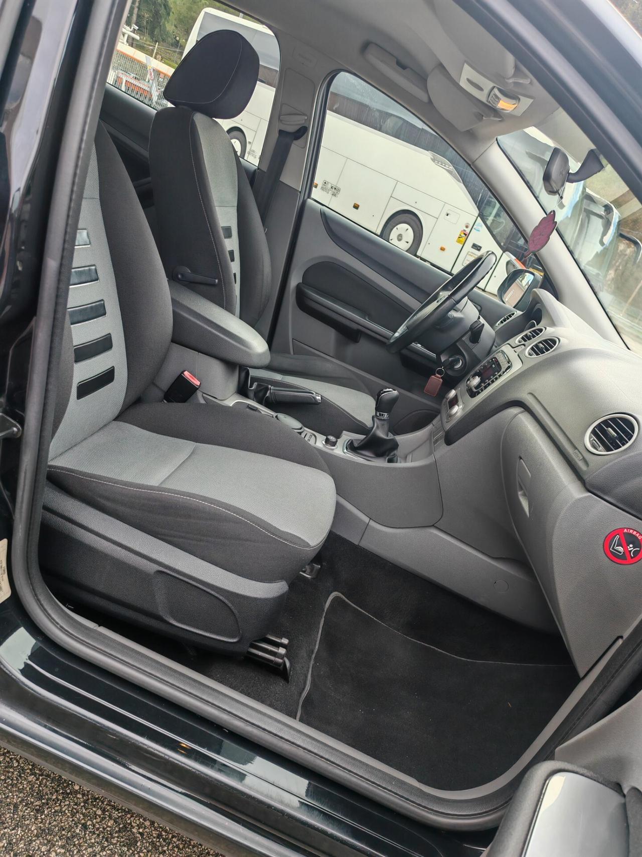 Ford Focus 1.6 TDCi (110CV) 5p. Tit. DPF